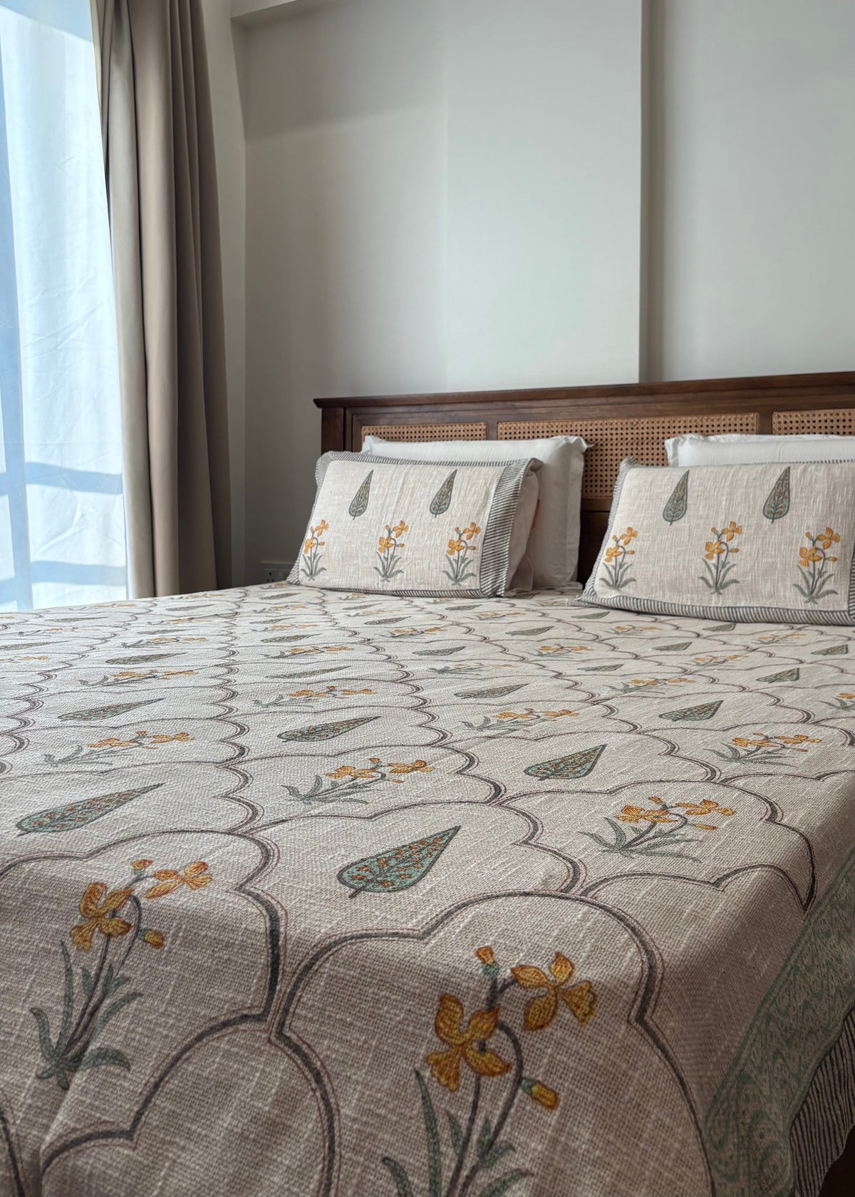 Peeli Bagh Hand Block Printed Soft Jute Bedsheet Set