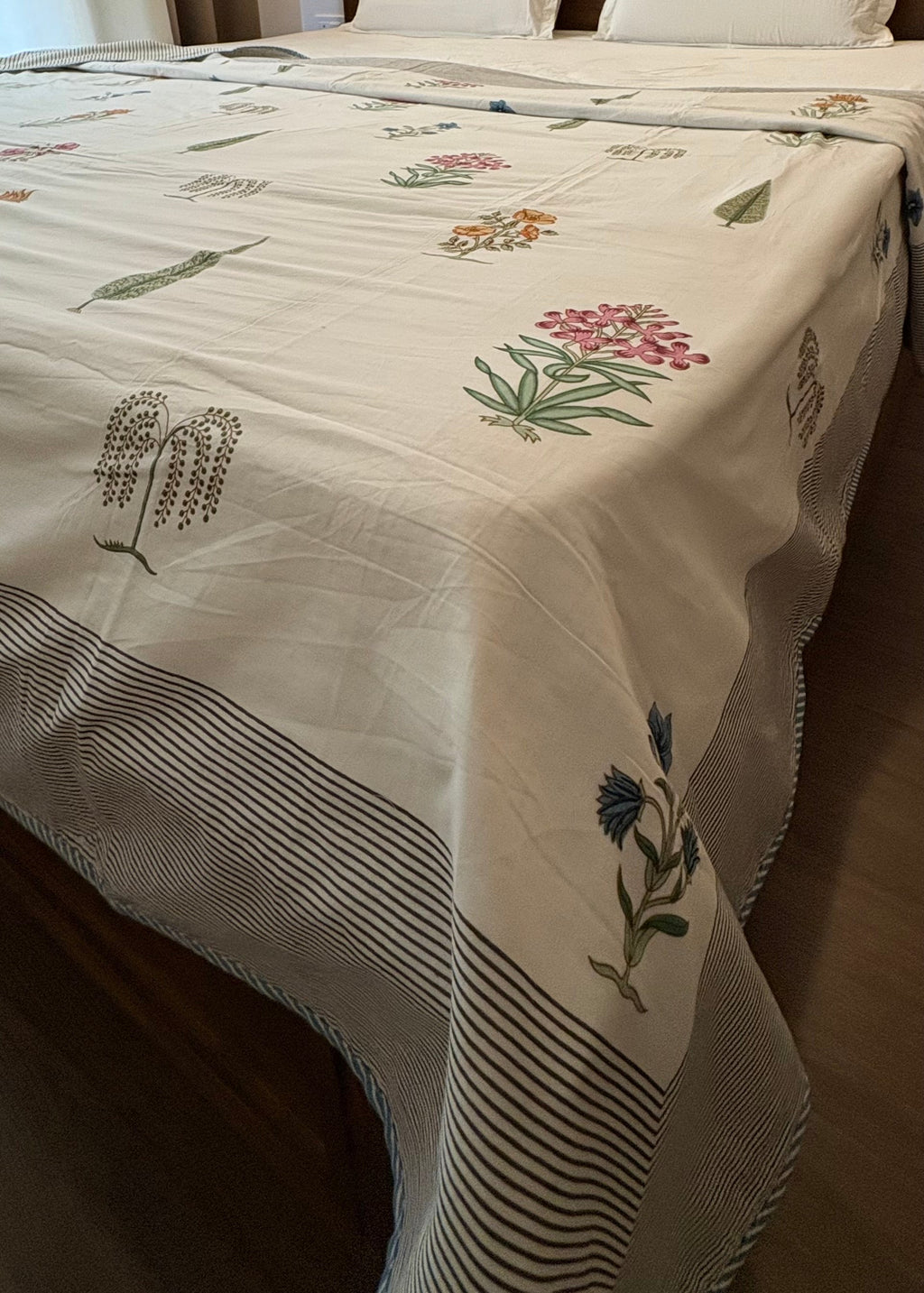 Ruhani 100% Mulmul Cotton Reversible AC Dohar – Hand Block Printed