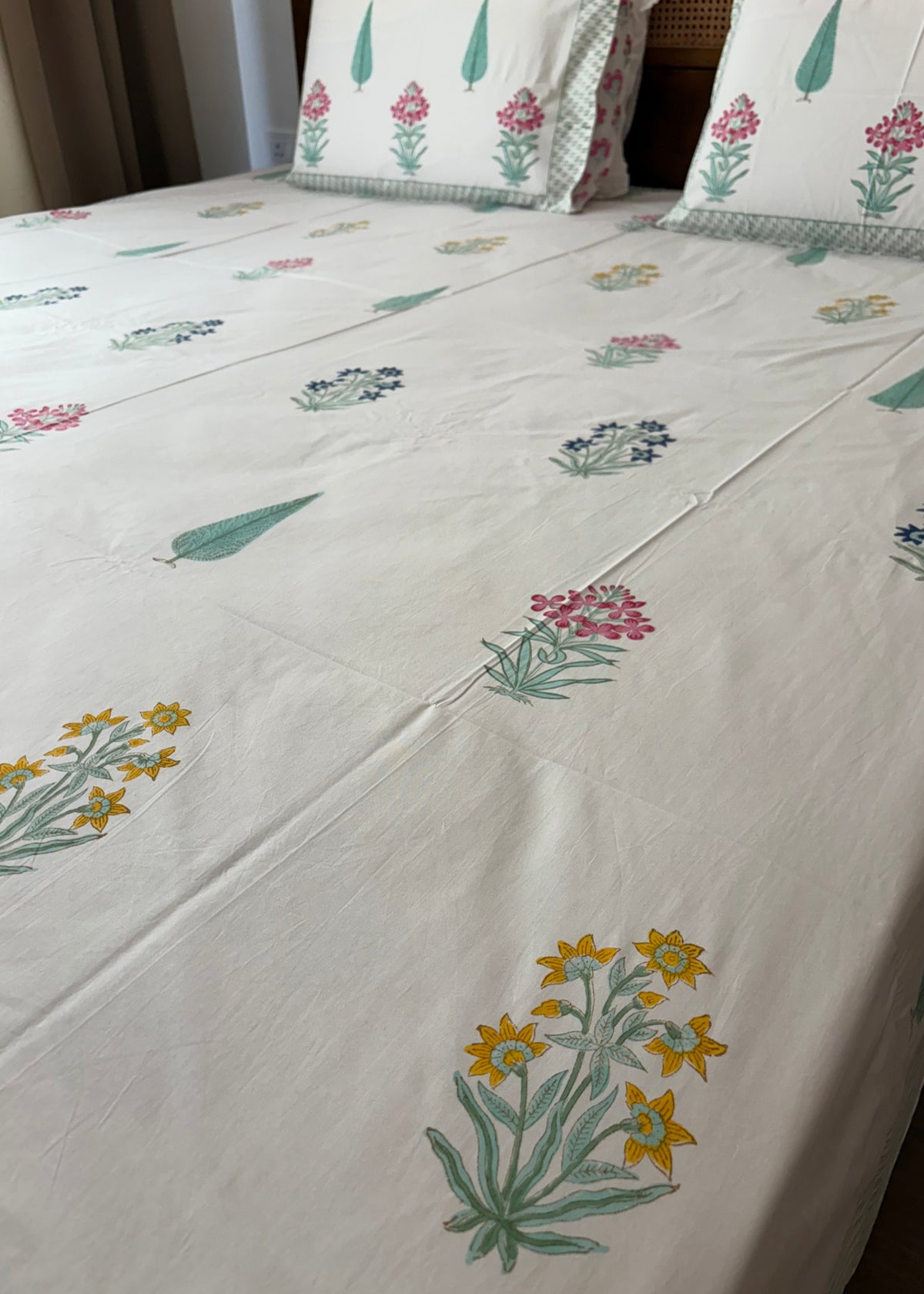 Gulshan 100% Cotton Hand Block Printed 300 TC Bedsheet Set