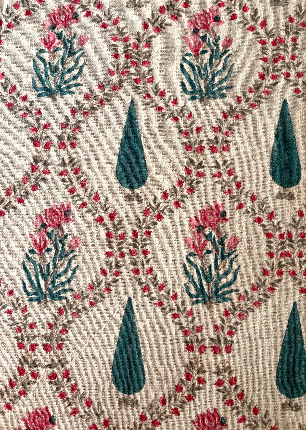 Gulaal Raag Hand Block Printed Soft Jute Bedsheet Set