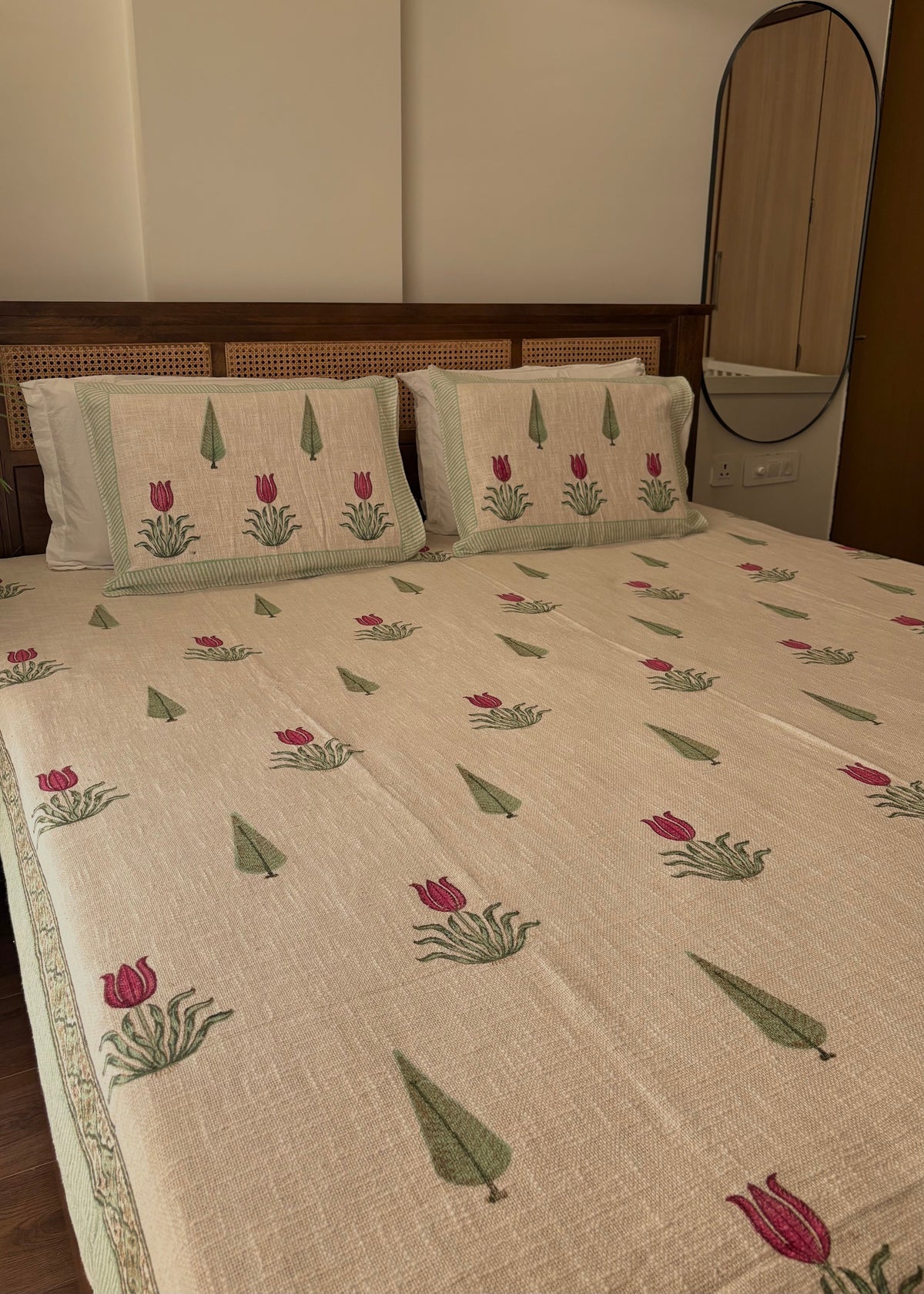 Tulip Hand Block Printed Soft Jute Bedsheet Set