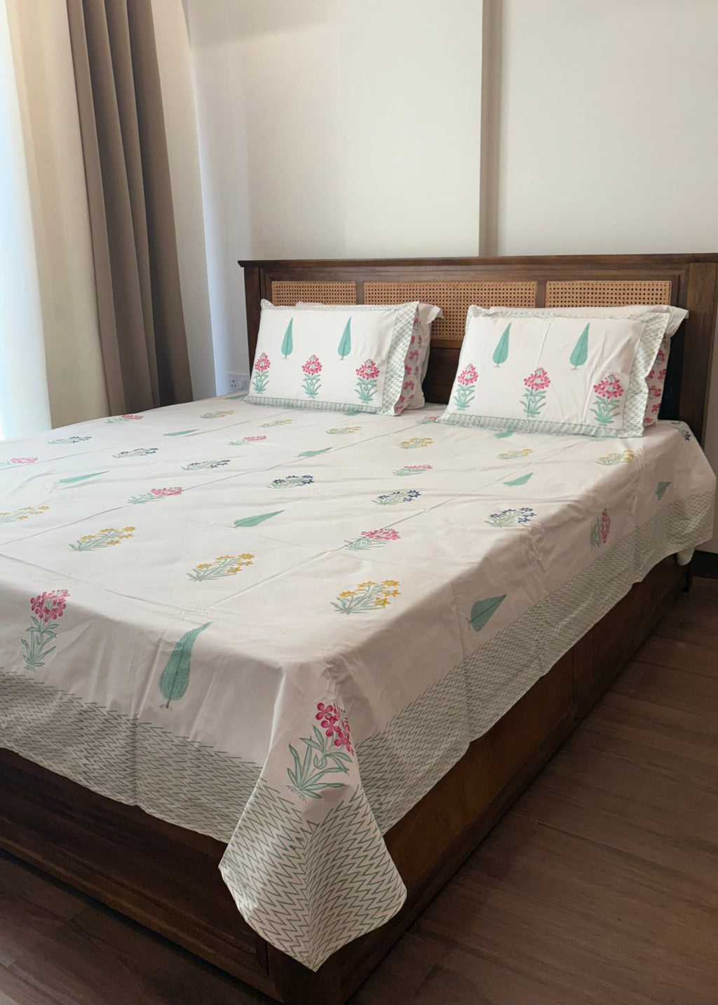 Gulshan 100% Cotton Hand Block Printed 300 TC Bedsheet Set