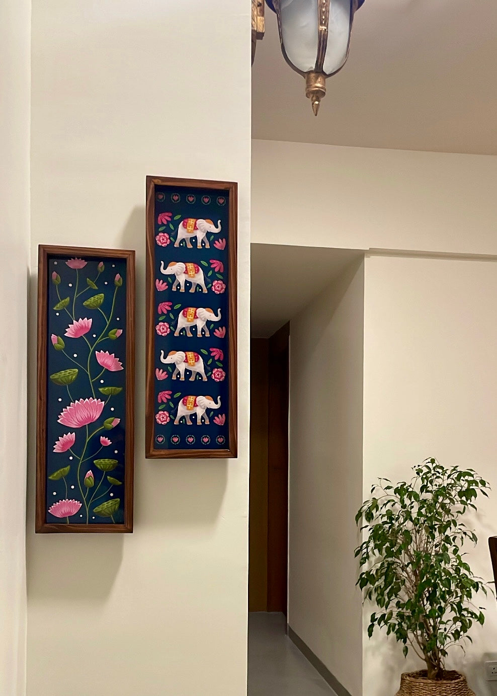 Neel-Kamal Set of Two Wooden Wall Frames