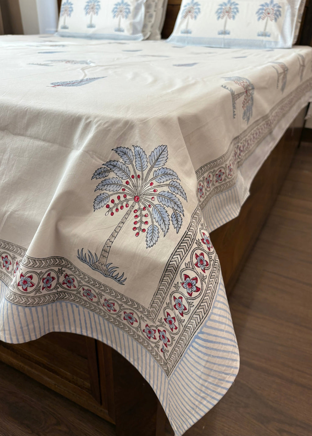 Palm Bliss 100% Cotton Hand Block Printed 300 TC Bedsheet Set