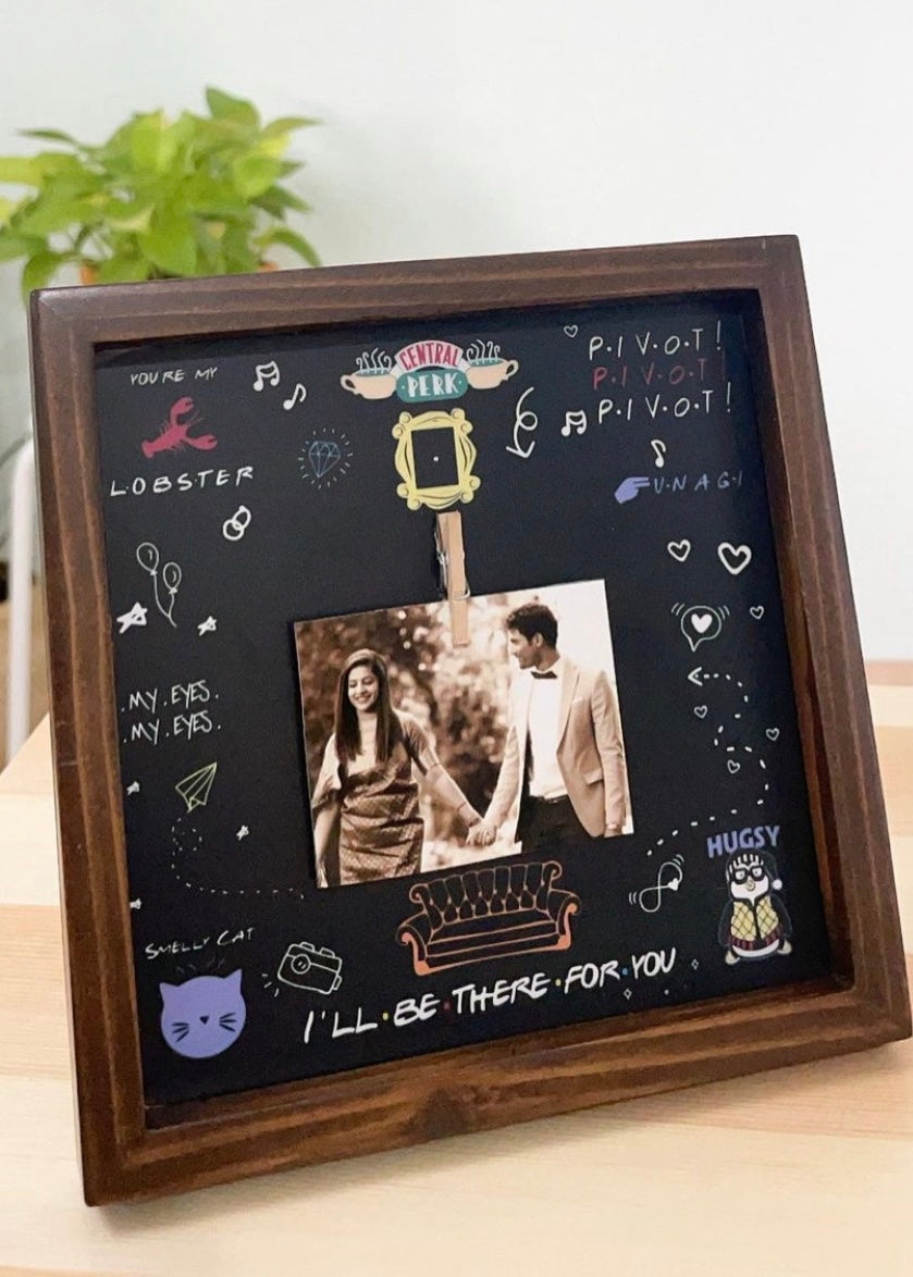 FRIENDS Photo Holder