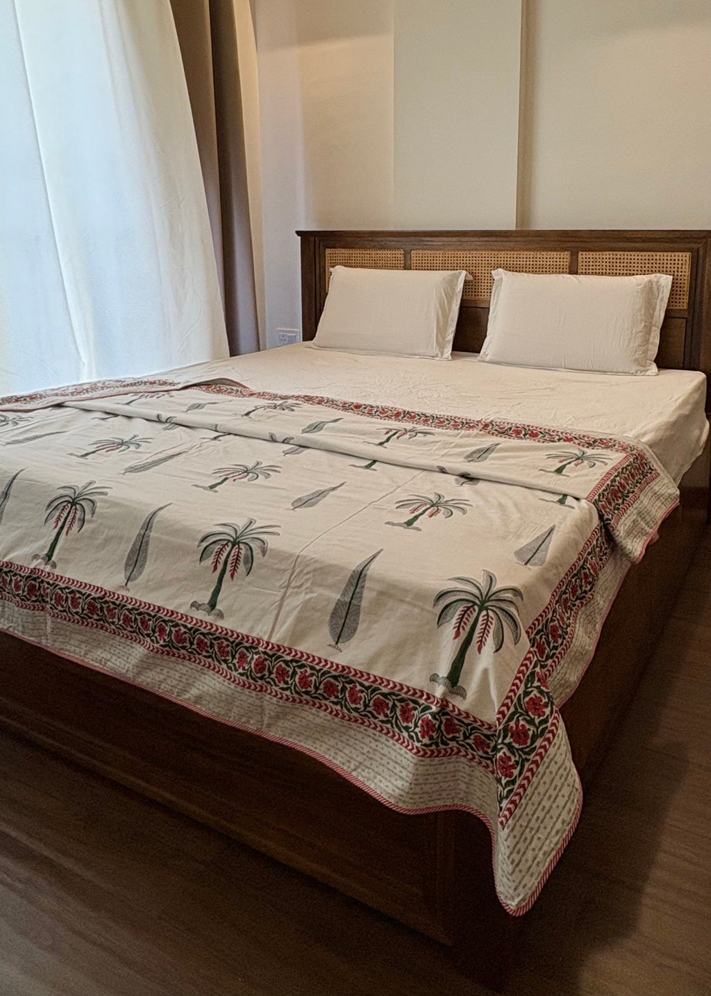 Taru 100% Mulmul Cotton Reversible AC Dohar – Hand Block Printed
